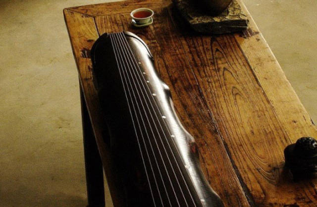 哈密地区古琴蕴含的传统文化，一把古琴制备出来要两年的时间
